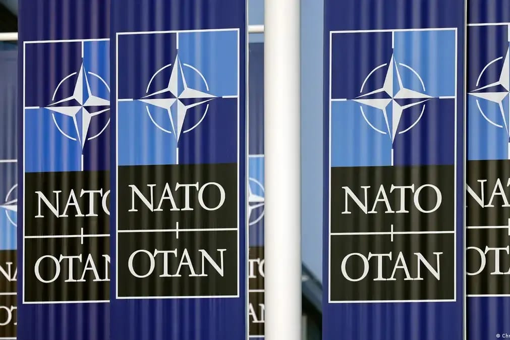 Пять стран НАТО выступили против обязательной военной помощи Украине. Ранее генсек альянса предложил ежегодно выделять на это 0,25% ВВП