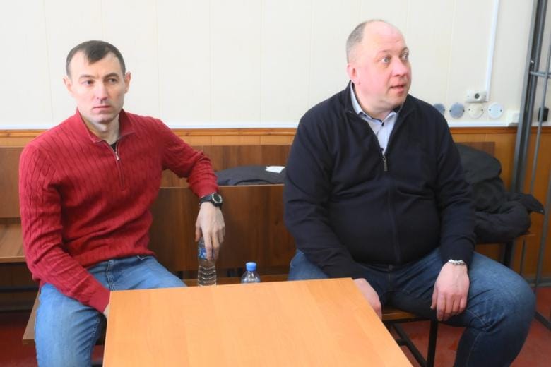 Двум офицерам дали 8 и 10 лет колонии по делу о поставках ВС РФ систем сигнализации «Страж». Одного обвинили также в донате ФБК