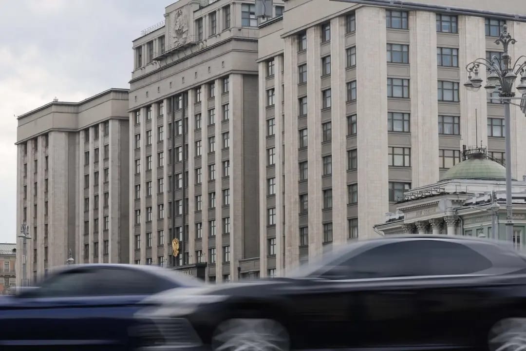 Russia moves to suspend property rights for exiled citizens convicted of “discrediting” the army and violating “foreign agent” laws