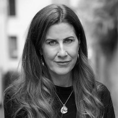 Стефани  Бейкер