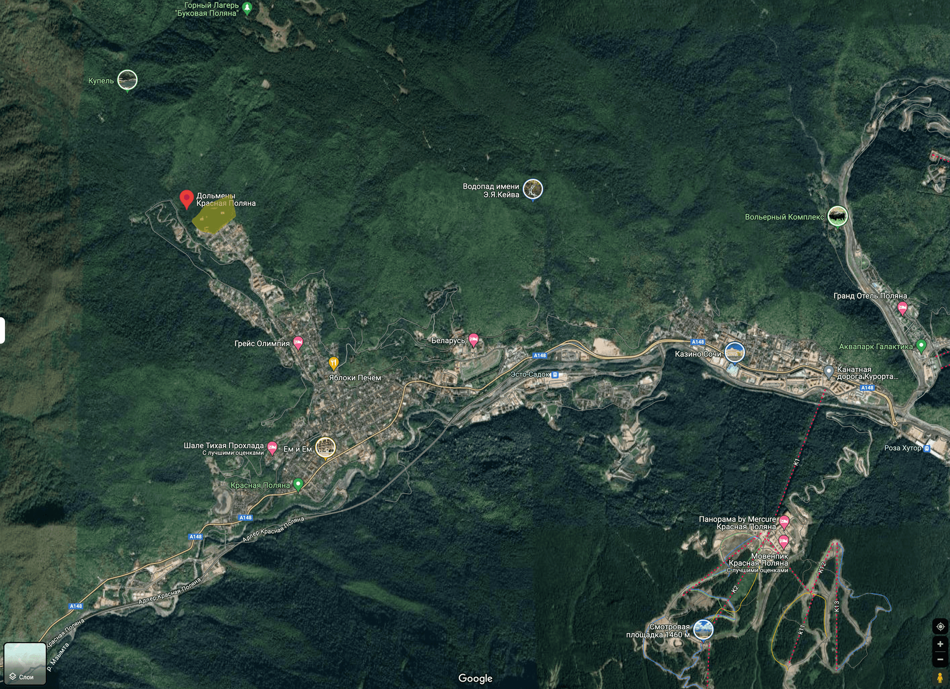 Контур участка взят с кадастровой карты России и перенесен на соответствующий участок Google-карт