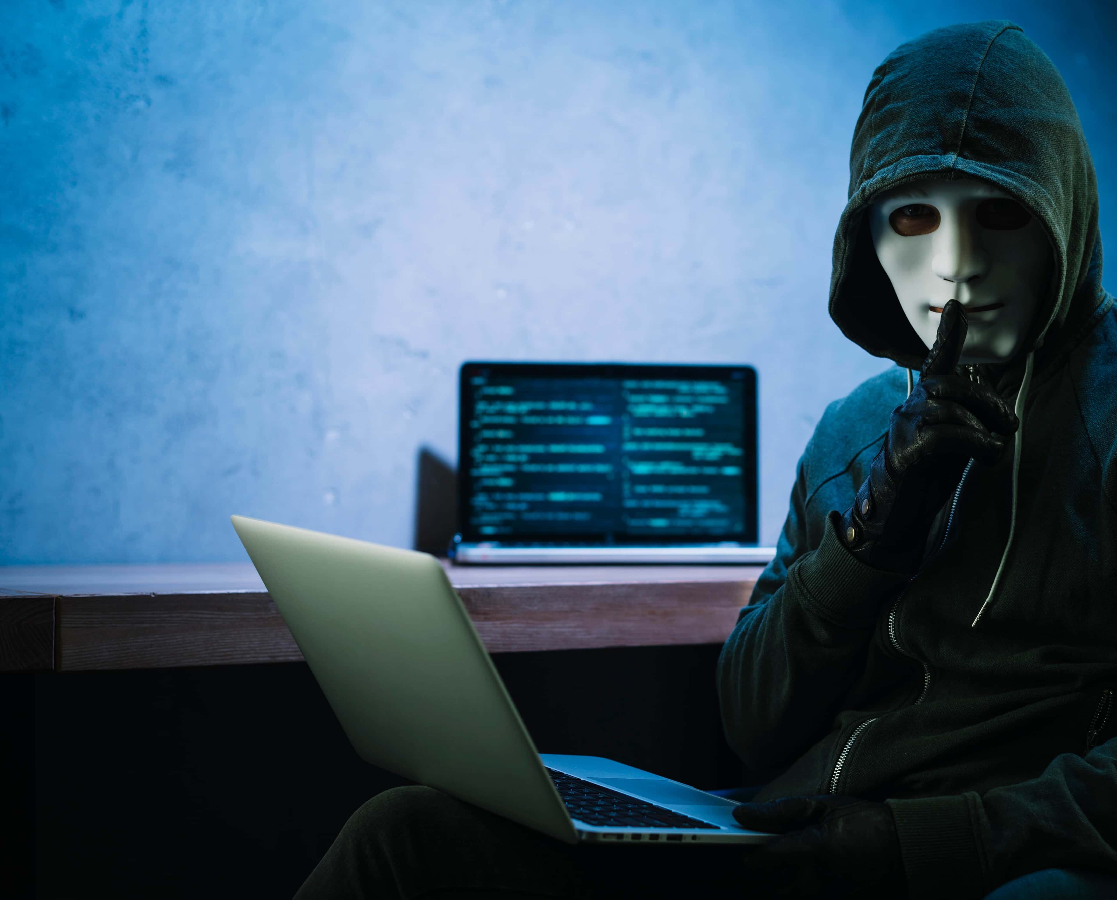 «Алло, это служба безопасности Сбербанка!» Кто и как создает подпольные колл-центры в даркнете, и при чем тут Сбер и ФСБ