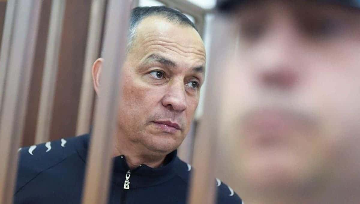 Прокуратура попросила добавить Шестуну 7 месяцев по делу об оскорблении представителей власти и угрозах в их адрес