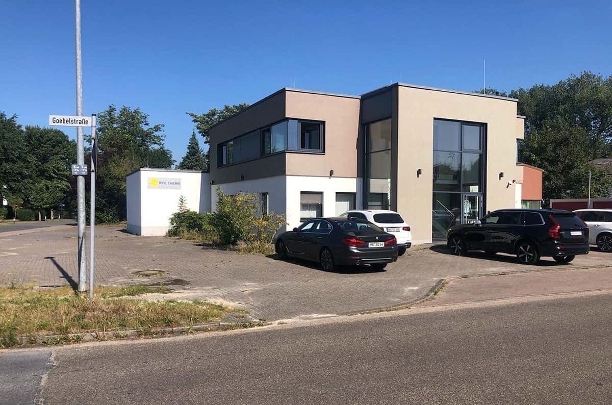 Ряд немецких компаний подозреваются в продаже России прекурсоров для «Новичка». В четырех городах проходят обыски — OCCRP