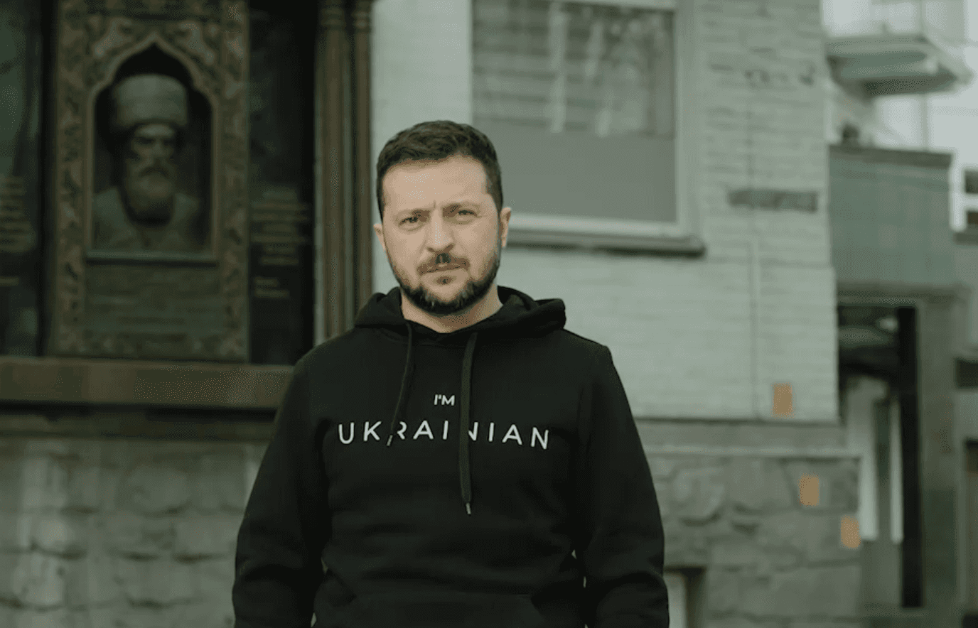 «Дагестанцы, чеченцы, ингуши и другие народы не должны погибать в позорной войне». Зеленский обратился к народам России