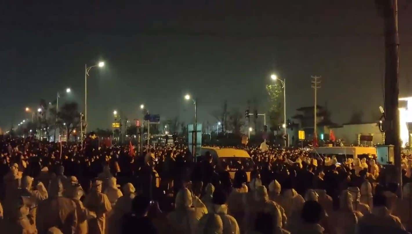 Apple потеряет 6 млн iPhone Pro из-за беспорядков на заводе в Китае — Bloomberg