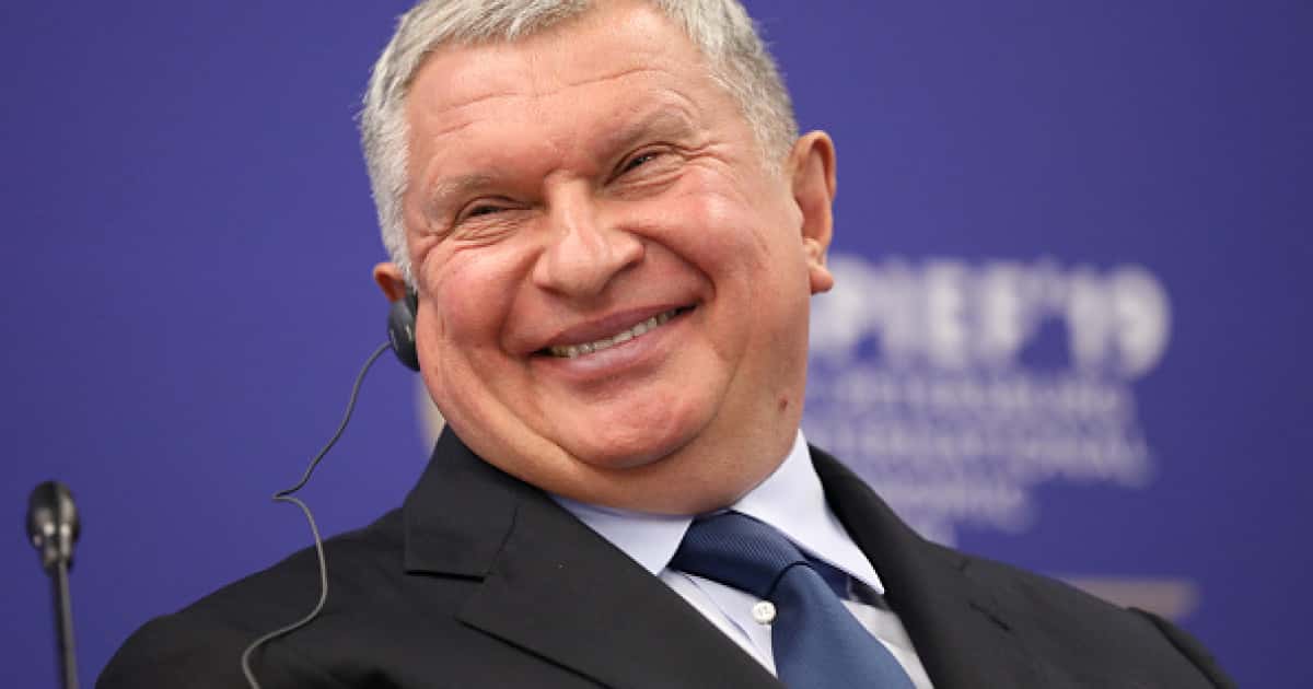 The Moscow Times: Сечин пытается захватить весь экспорт нефти из России