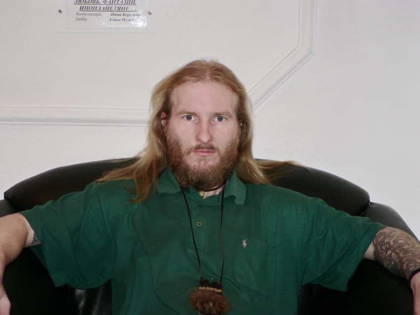 В спецприемнике, где умер активист Анатолий Березиков, заявили, что он покончил с собой