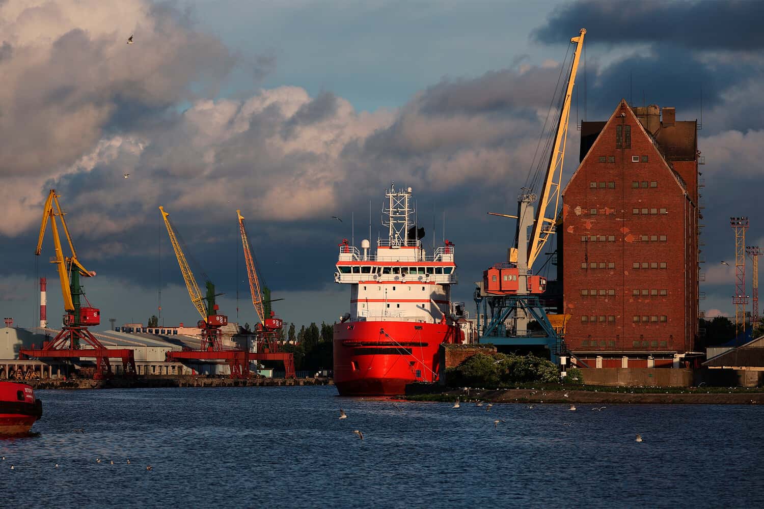 Австралия ввела санкции против шести российских компаний, связанных с поставками оружия из КНДР