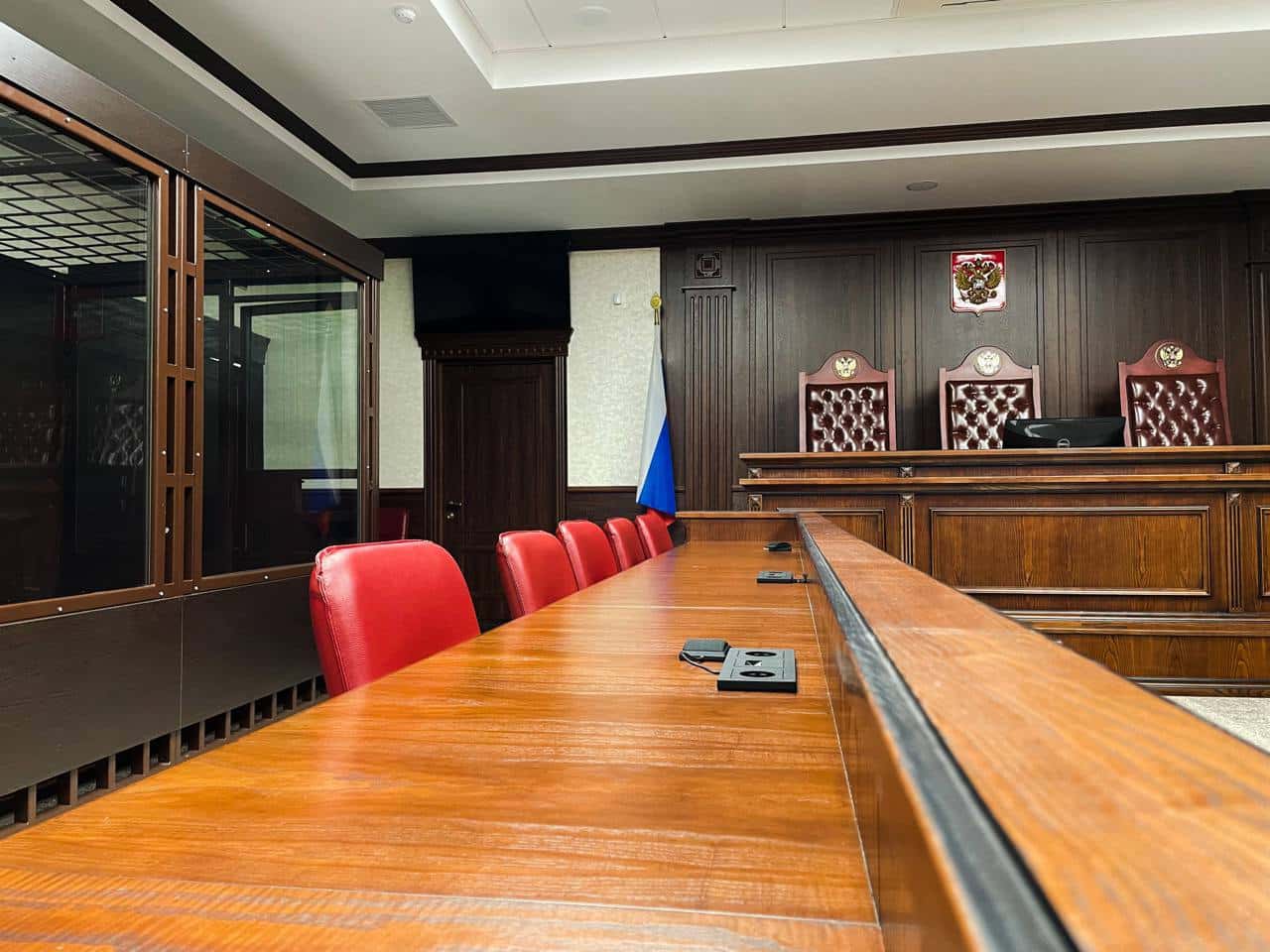 Севастопольца приговорили к 11 годам колонии, обвинив в несостоявшемся поджоге двух релейных шкафов