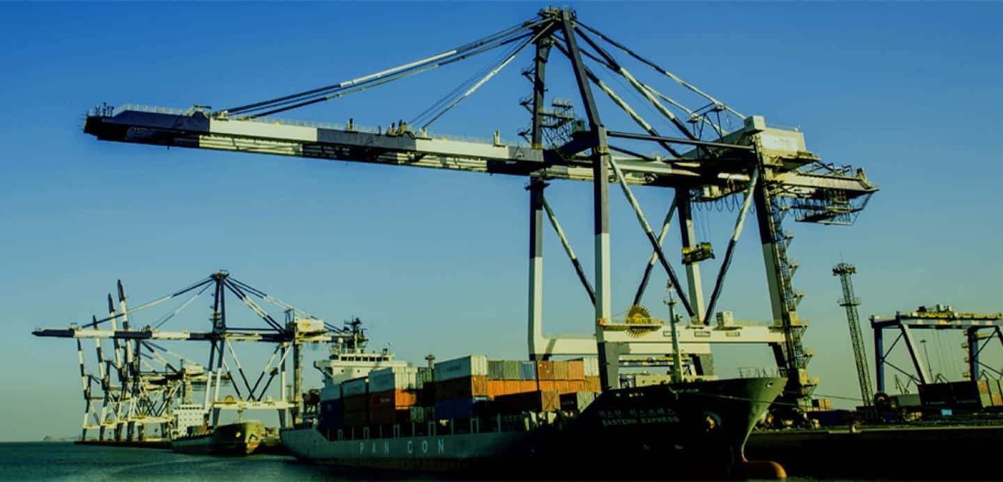 Китайский порт принял подсанкционный танкер с российской нефтью. США дали таким судам время на разгрузку до конца февраля — Lloyd's List