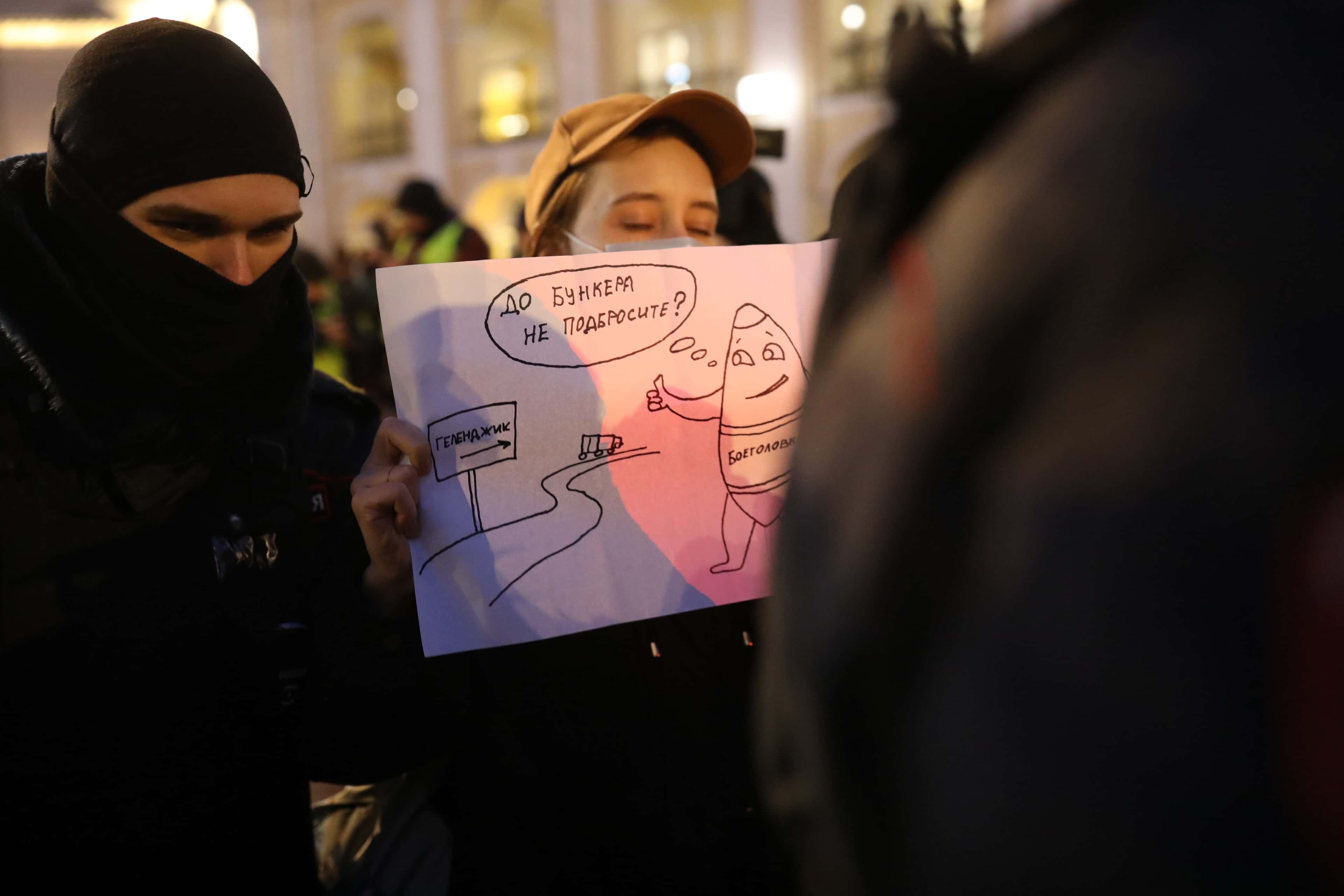 «Проректор требовал сказать, что я не против „СВО“. Я ответил, что против». Исповеди студентов, отчисленных за антивоенную позицию