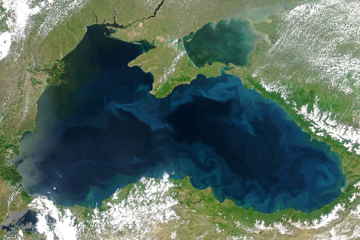 Белый дом: США и РФ договорились о неприменении силы в Черном море. Киев заявил о готовности атаковать военные корабли в западной части моря