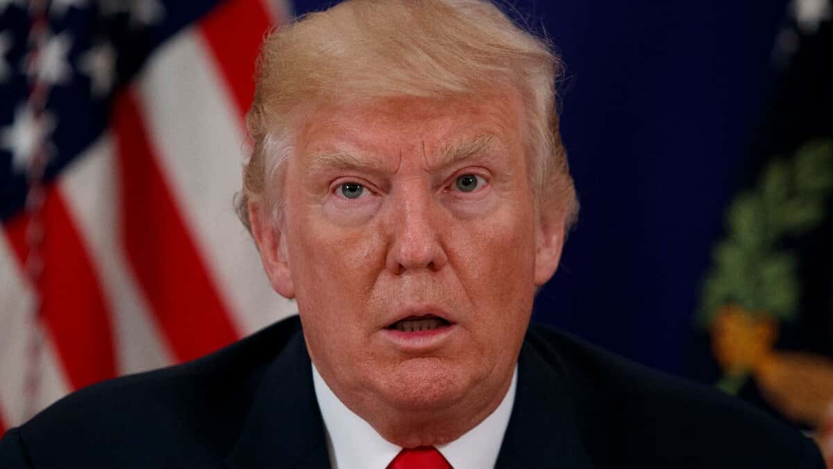 Трамп заявил, что «кажется, Путин не хочет останавливать войну, а просто обманывает» его