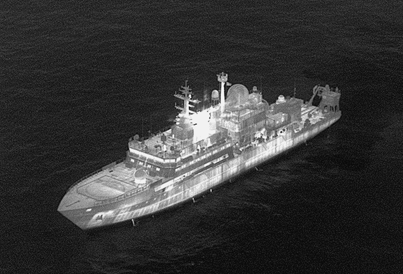 Российский шпионский корабль «Янтарь» применил лазеры против пилотов британских ВВС у берегов Шотландии