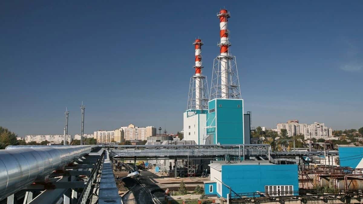 В Белгороде повторно атаковали ТЭЦ «Луч»: город и пригороды остались без света — ASTRA