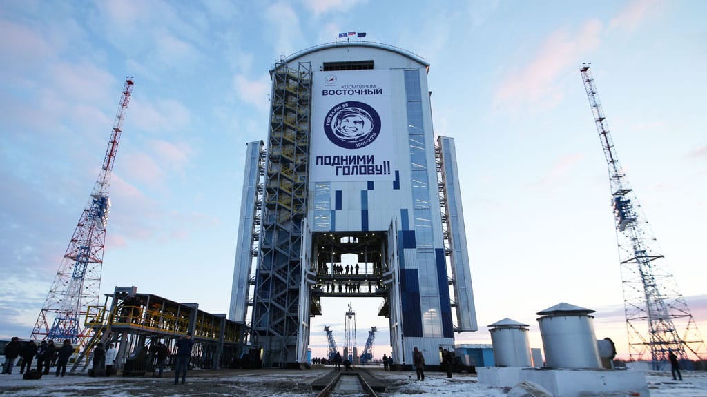 Правительство выделило на космодром "Восточный" еще 2,3 млрд рублей