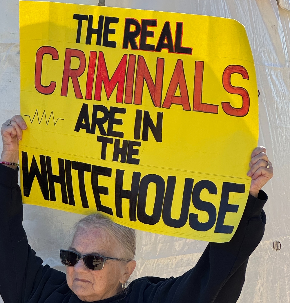 Настоящие преступники — в Белом доме