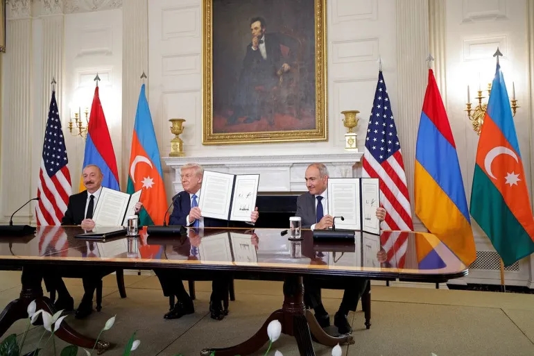Ilham Aliyev, Donald Trump, and Nikol Pashinyan with the text of the peace declaration signed in Washington, D.C., on August 8, 2025