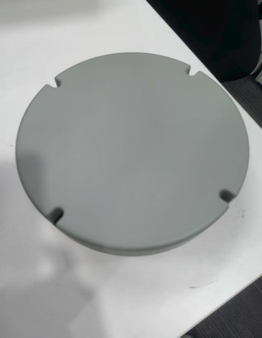 Image of a GI004 7-channel antenna housing sent by Zheng