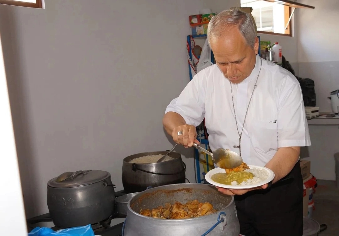 Bishop Robert Prevost, the future Pope Leo XIV, personally feeds victims of flooding in Peru in 2023