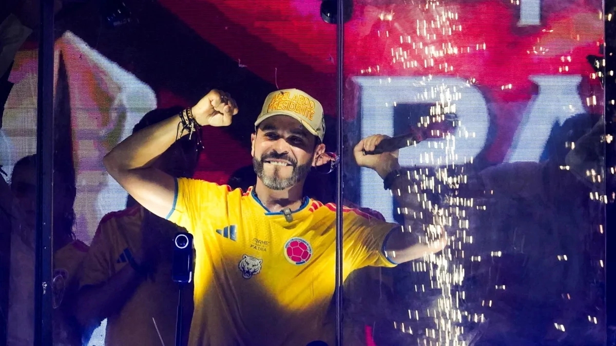 Trumpist Abelardo de la Espriella turned his rallies into fireworks shows