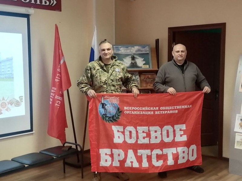 Роман Сыромятников на встрече с новомосковскими школьниками