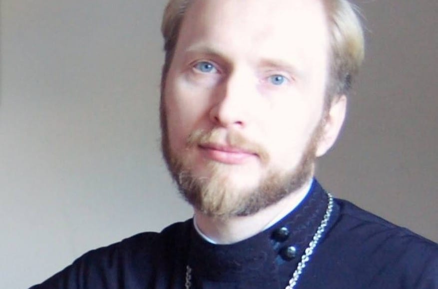 Head of Russian Orthodox Church issues personal ban on leading service to priest who replaced “victory” with “peace” in prayer