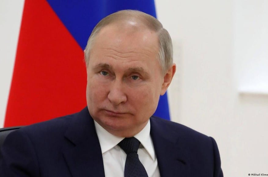 Putin orders creation of psychiatric institute to “study the behavior of LGBT people”