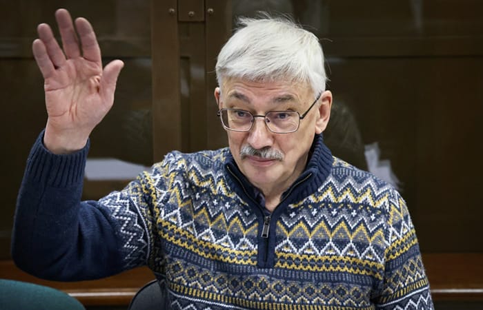 Memorial co-chair and veteran human rights activist Oleg Orlov sentenced to 2.5 years in prison for “discrediting” Russia’s army