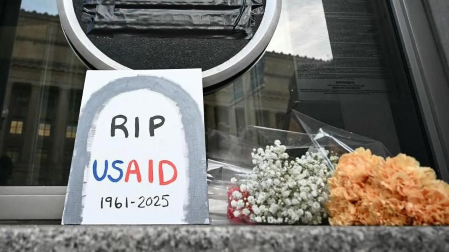 Белый дом официально закрыл USAID и передал его функции Госдепартаменту США, который будет реализовывать принцип «торговля вместо помощи»