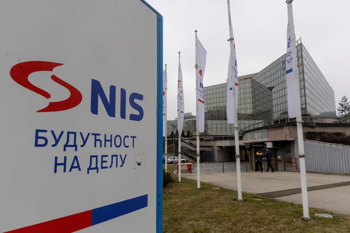 U.S. sanctions hit Serbia’s Gazprom-owned oil giant NIS