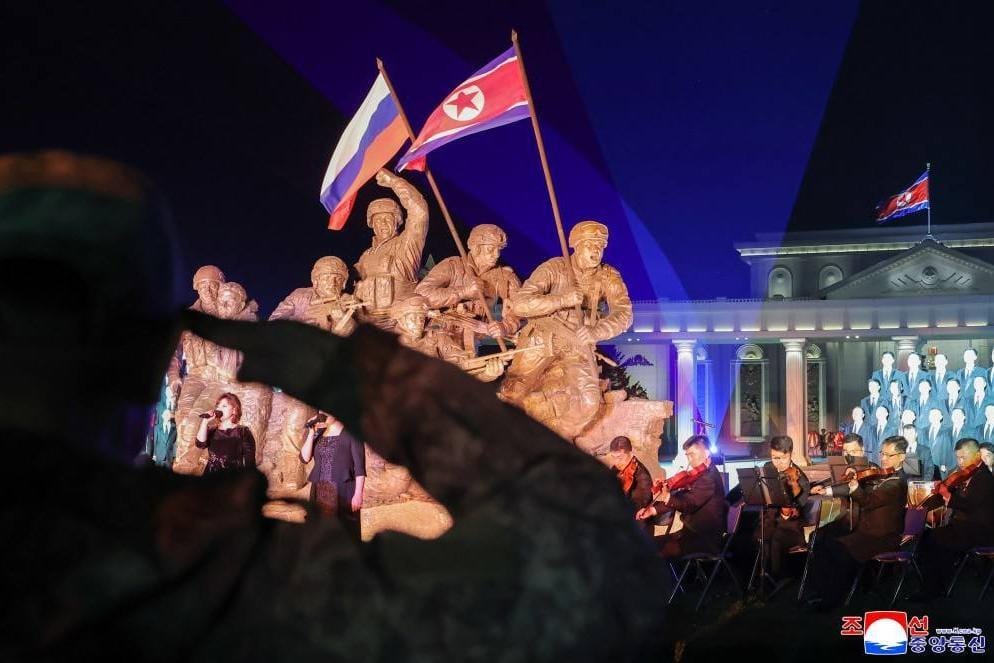 Kim Jong Un confirms North Korean military personnel blow themselves up to avoid being taken prisoner by Ukrainian forces