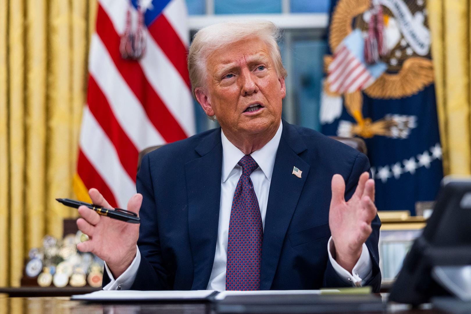 Трамп отозвал свой иск к налоговой службе и создал фонд компенсаций жертвам «политически мотивированного правосудия» при Байдене