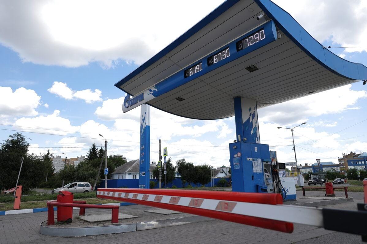 Росстат: Рост цен на топливо ускорился. Дизель за неделю подорожал на 3,4%, бензин — на 2,1%
