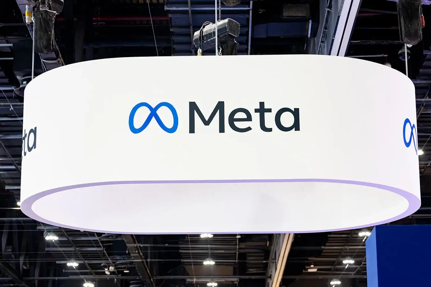 Инструмент Meta для распознавания ИИ-изображений не смог опознать больше половины обрезанных картинок, созданных ее же нейросетью — Reuters
