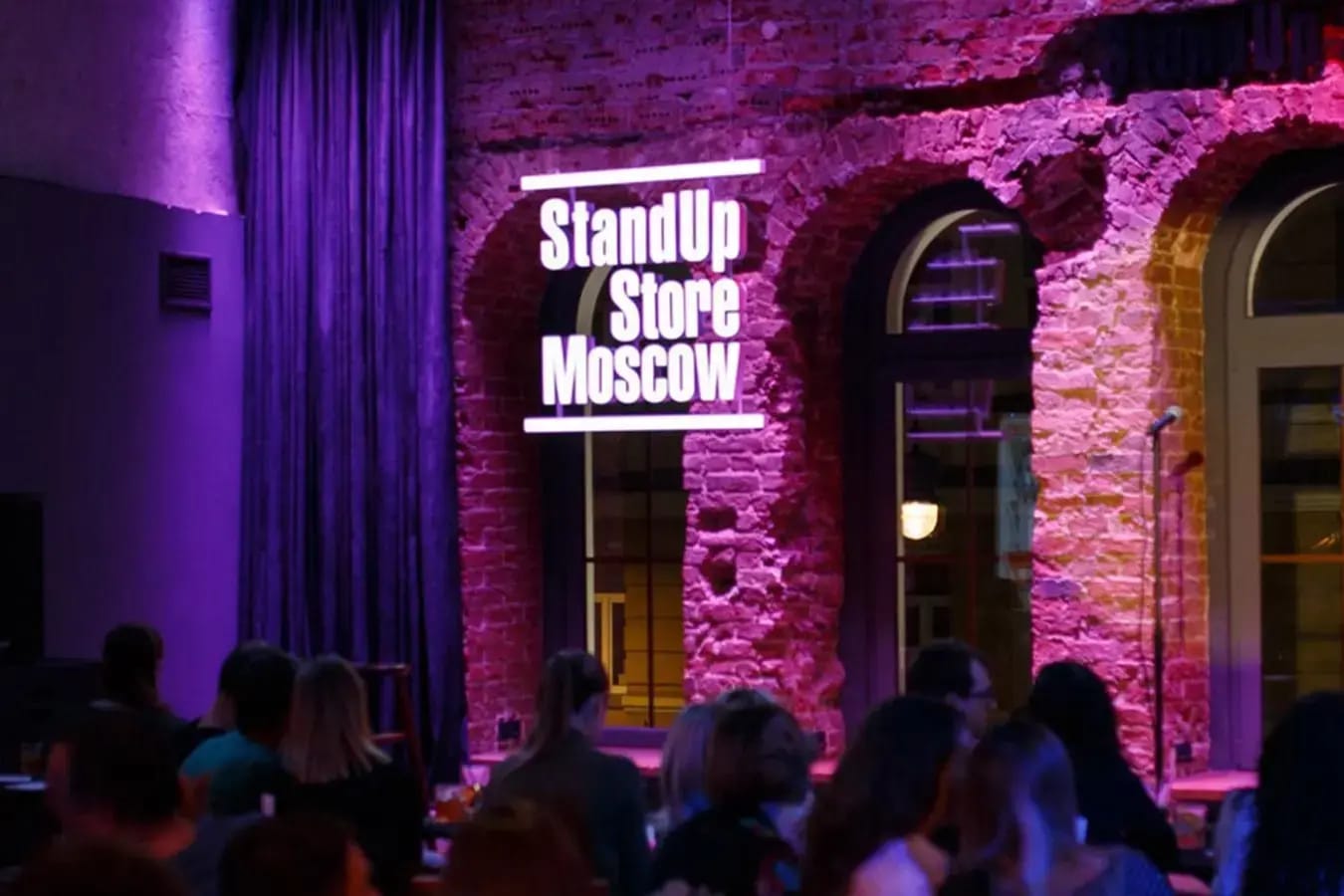 “There is no such thing as a ‘sense of humor’ in the Criminal Code”: Russian stand-up comedians on surviving war and censorship