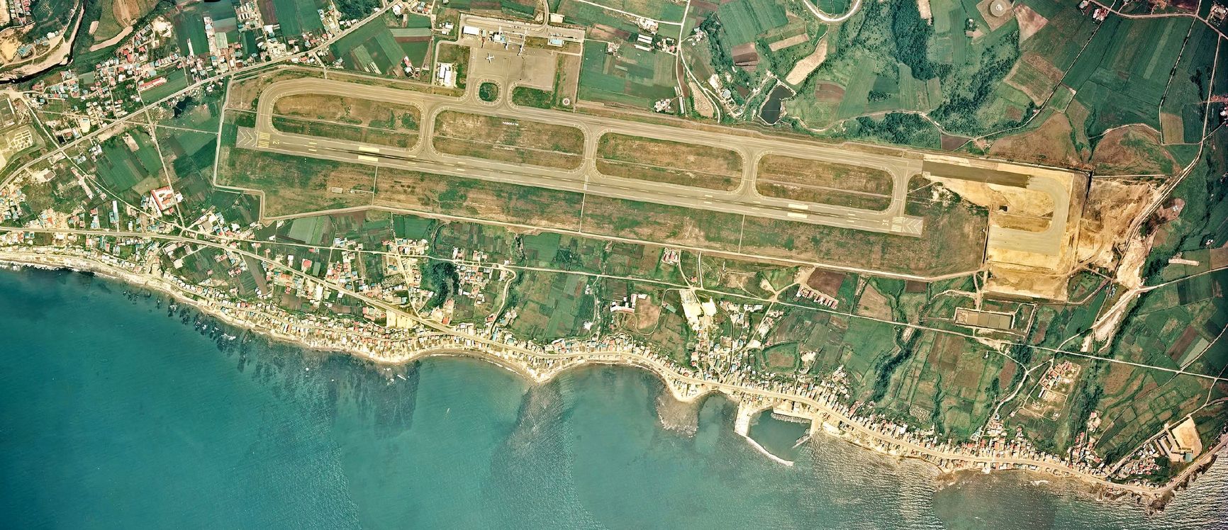 Hakodate airport in 1976