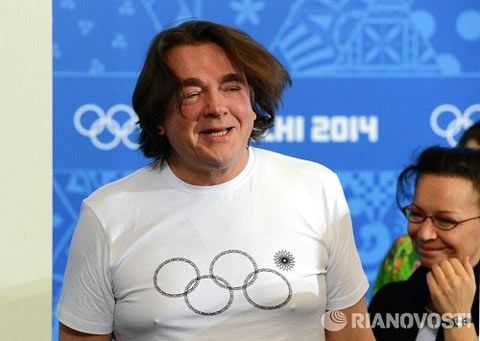 Prokhorova (right) pictured with Channel One CEO Konstantin Ernst during the 2014 Winter Olympic Games in Sochi.