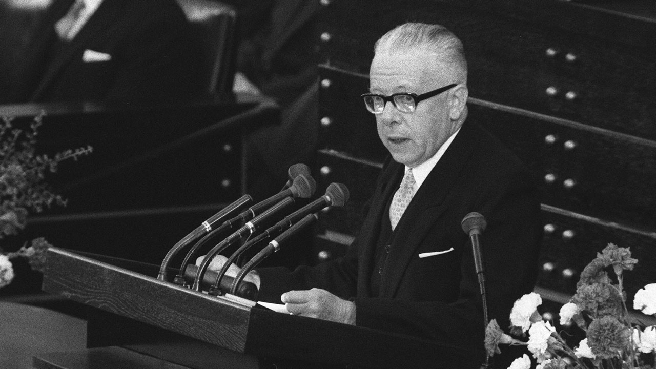 Густав Хайнеман