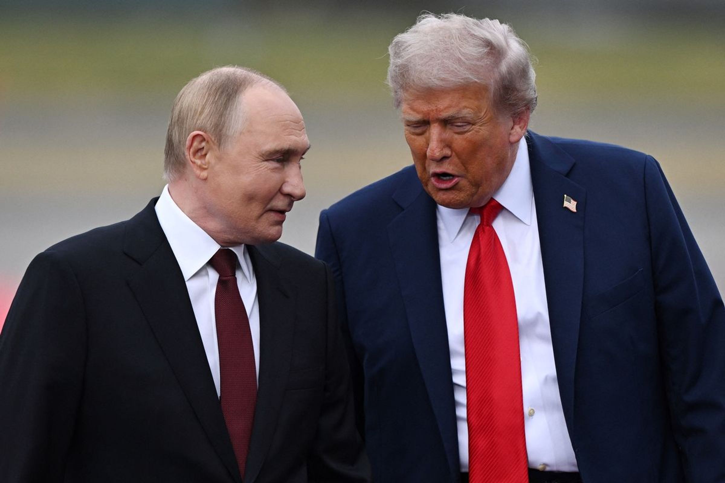 In Alaska, Trump broke protocol by personally greeting Putin and taking him to the meeting venue in his own car