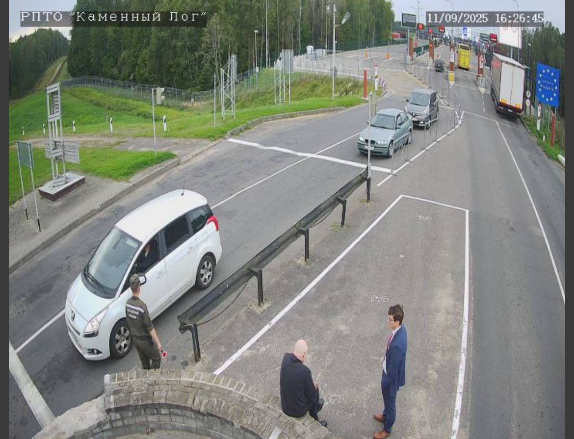 A screenshot of CCTV footage from the neutral zone between the Belarus-Lithuania border showing opposition politician Mikalai Statkevich, sentenced to 14 years in prison in 2021, refusing to leave the country and make his way into Lithuania after his release.