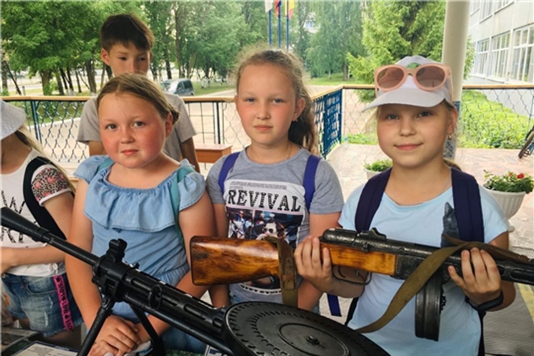 “Vacation with Rosgvardia” in Cheboksary School No. 37 