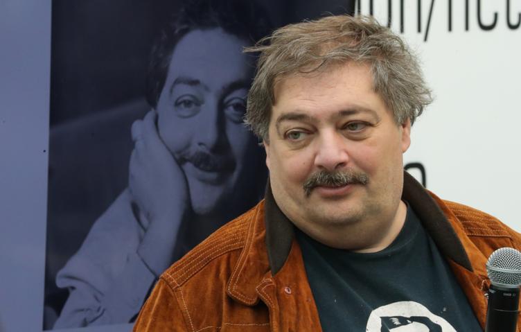 Exiled Russian writer and poet Dmitry Bykov survived a poisoning attempt by the FSB in 2019. Photo: Sergei Karpukhin / TASS